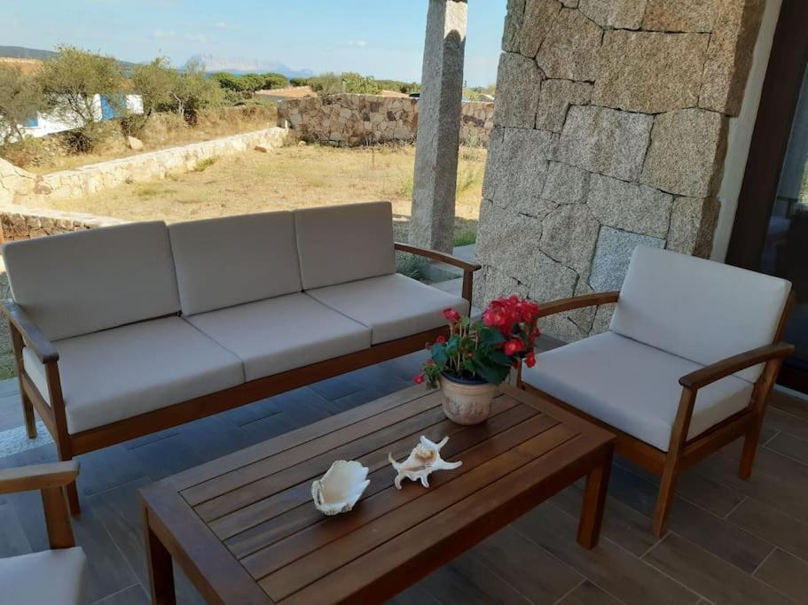 Villa Indipendente Al Mare Budoni Tanaunella Bagian luar foto