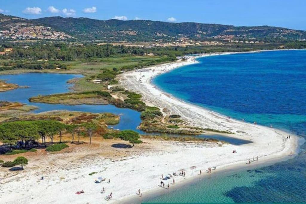 Villa Indipendente Al Mare Budoni Tanaunella Bagian luar foto