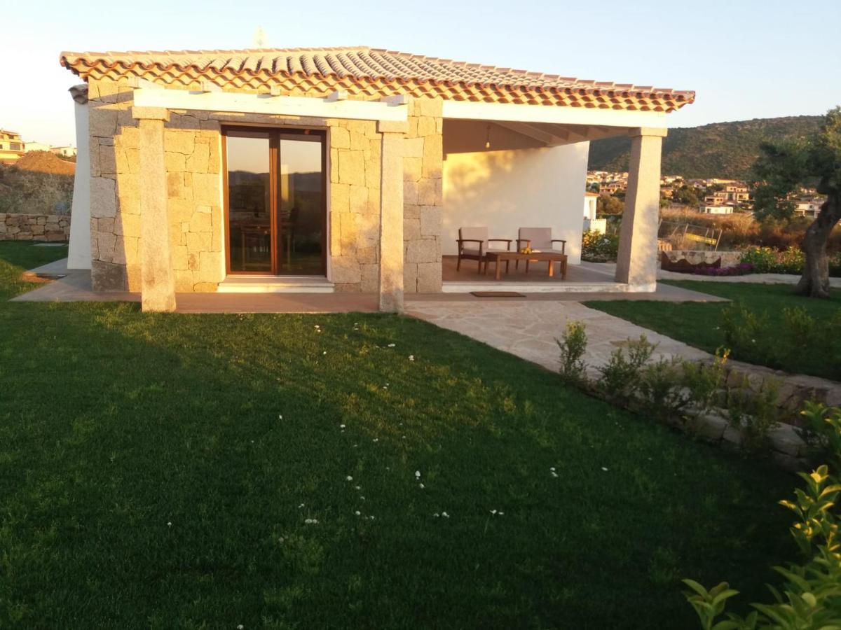 Villa Indipendente Al Mare Budoni Tanaunella Bagian luar foto